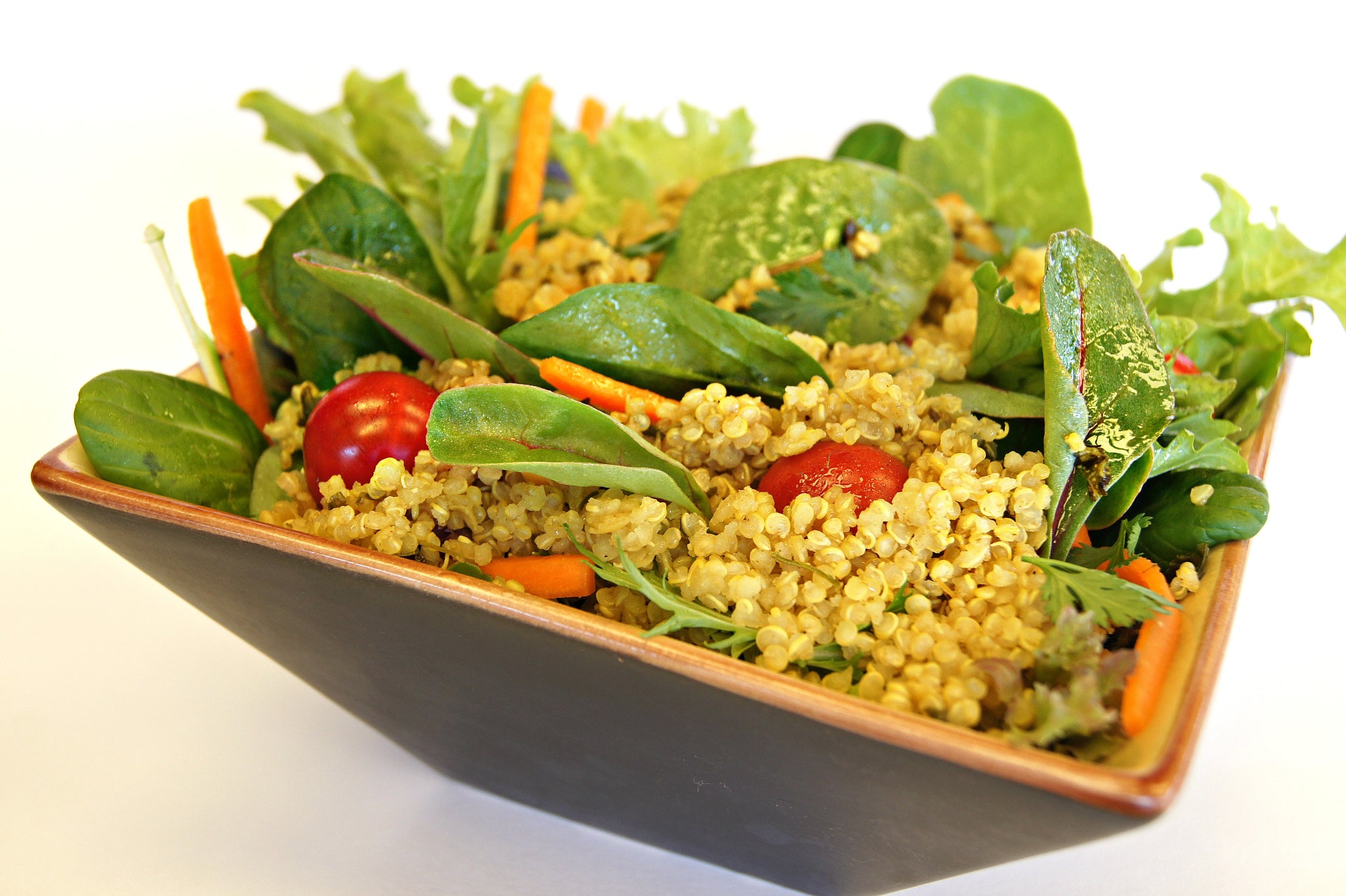 ORGANIC QUINOA SALAD